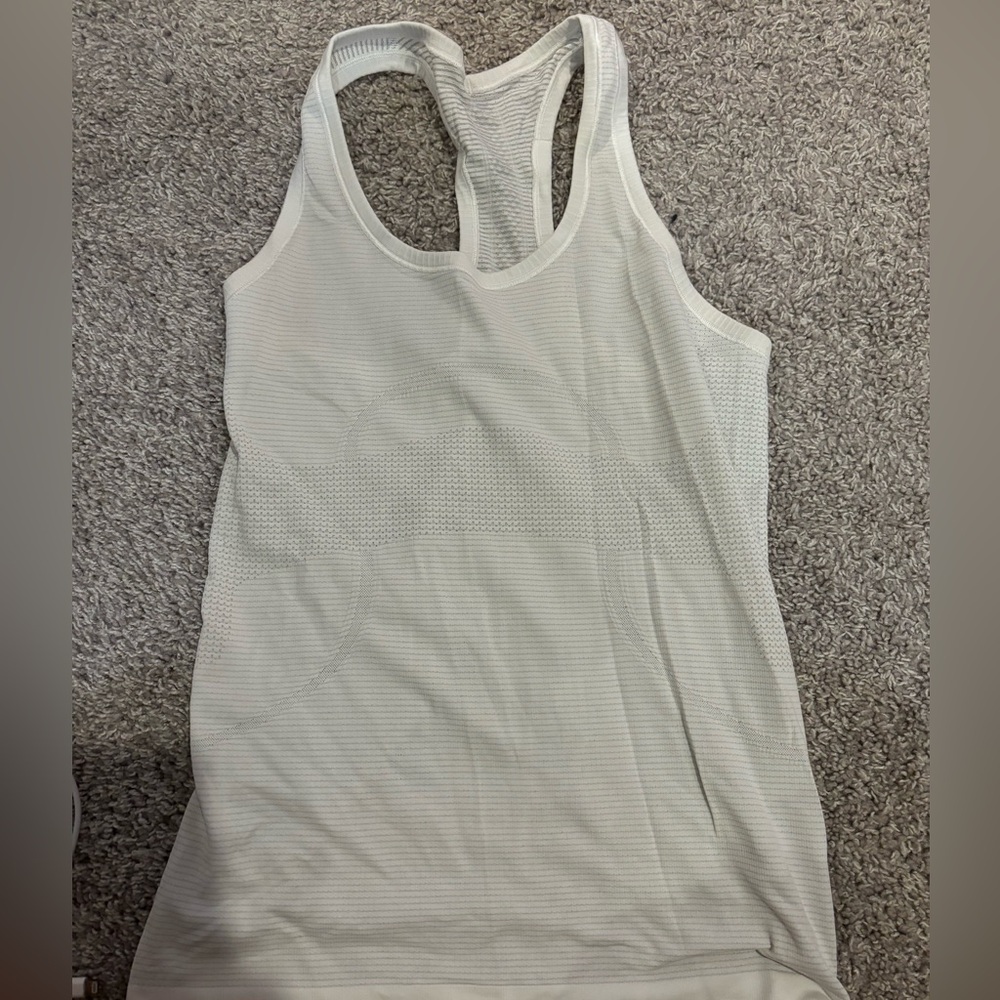 White lululemon swiftly tank size 6
